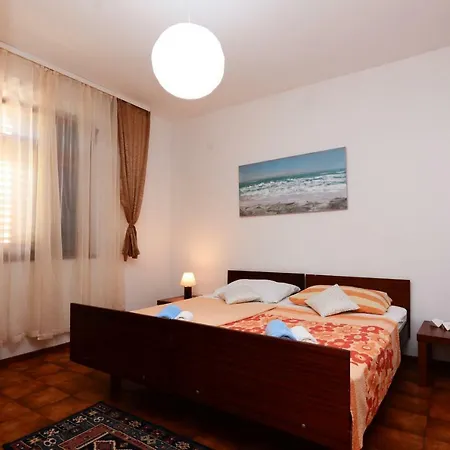 Centar * Vodice